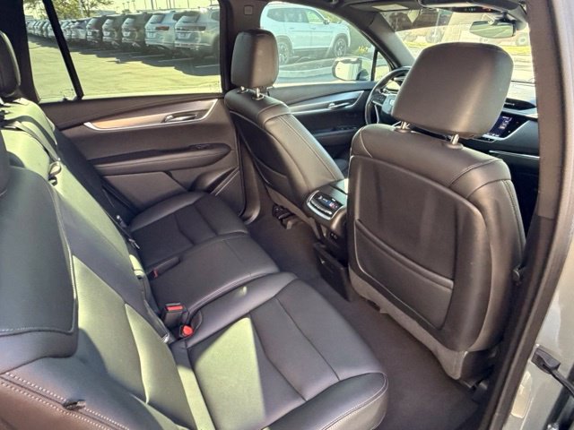 Used 2023 Cadillac XT6 Luxury AWD/4WD image 14