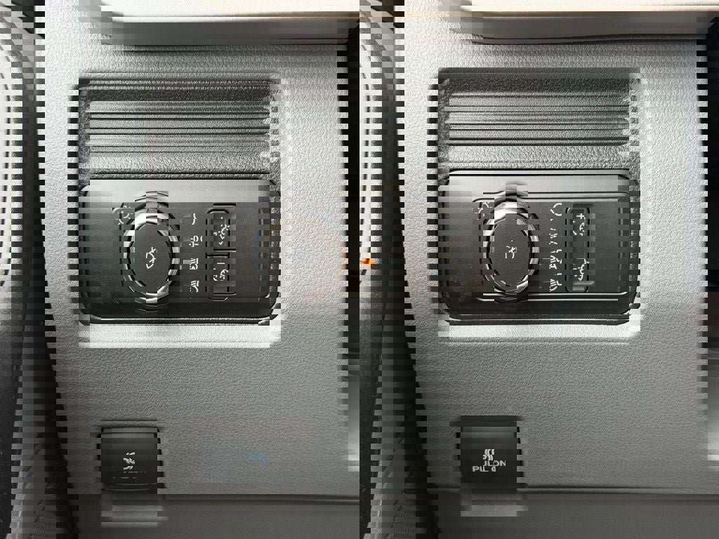 New 2026 Ford F550 4x4 Supercab Super Duty image 22