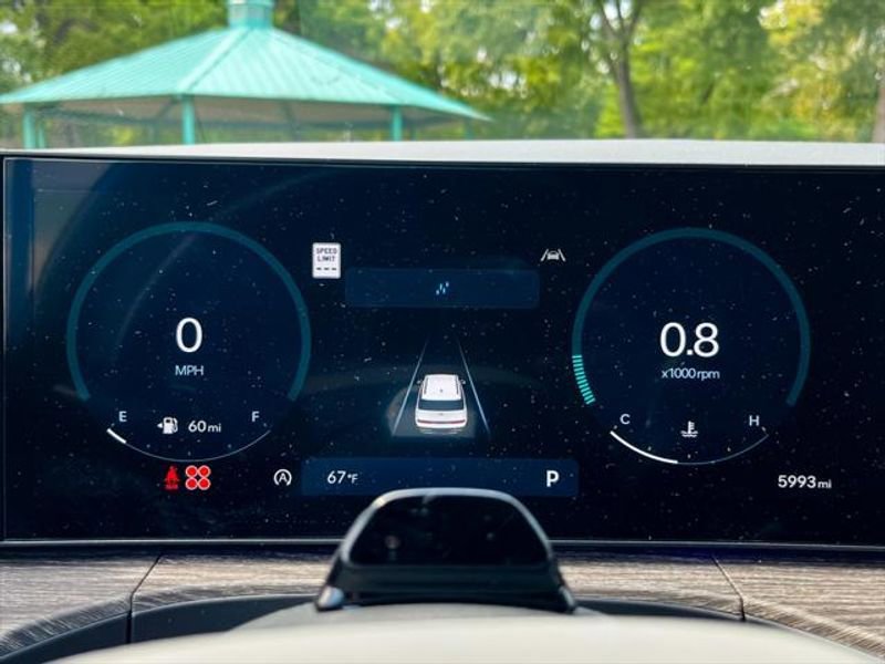 Used 2025 Hyundai Santa Fe Calligraphy image 15