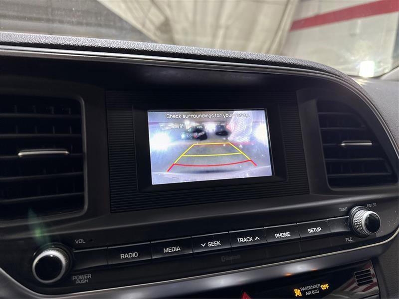 Used 2020 Hyundai Elantra SE w/ Cargo Package (C1) image 32