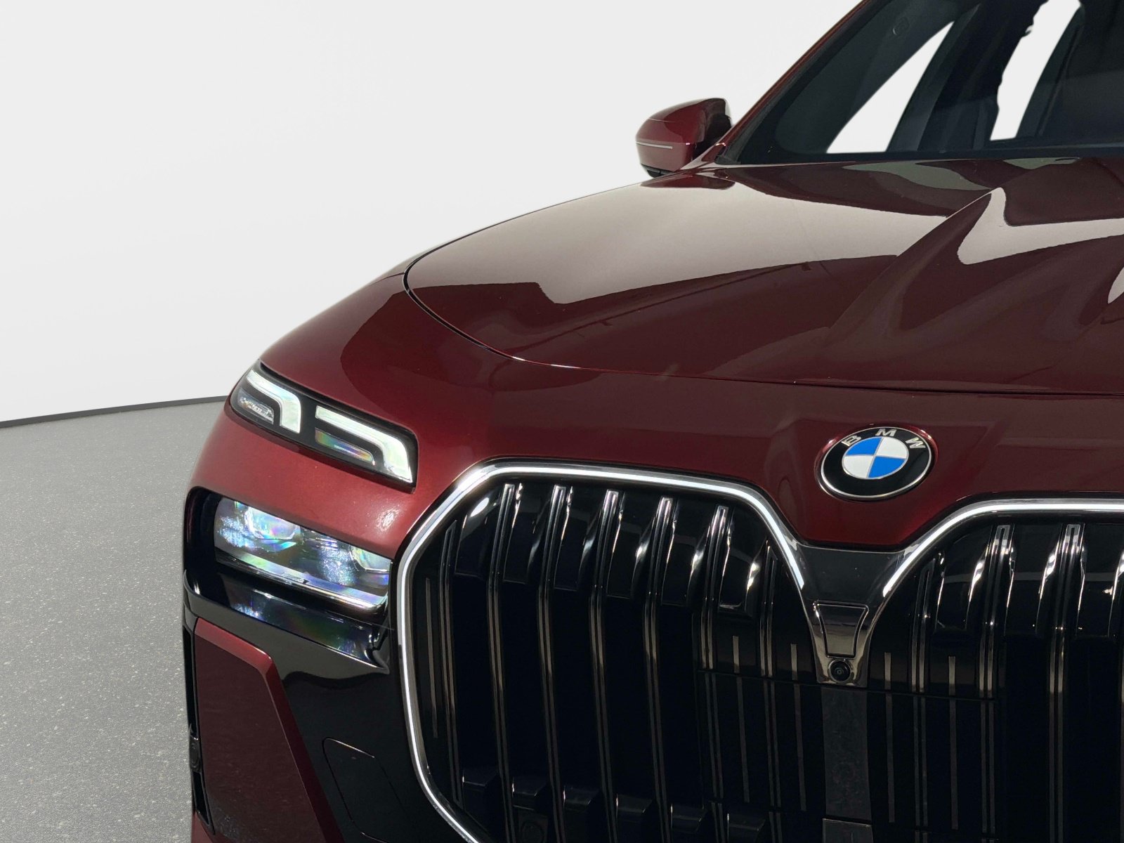 Used 2023 BMW 760i xDrive AWD/4WD image 11