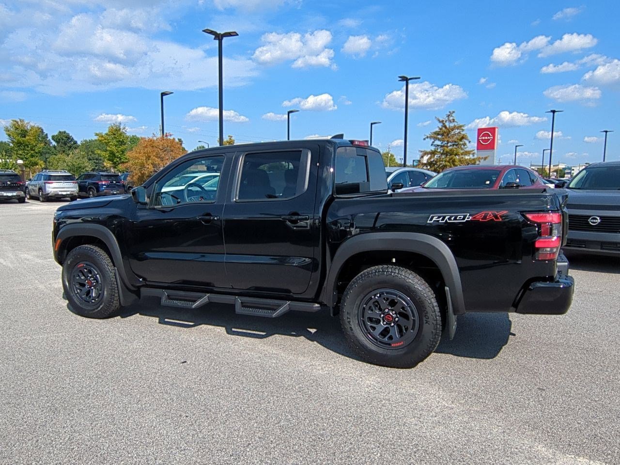 New 2026 Nissan Frontier PRO-4X w/ Pro-4x Convenience Package image 6