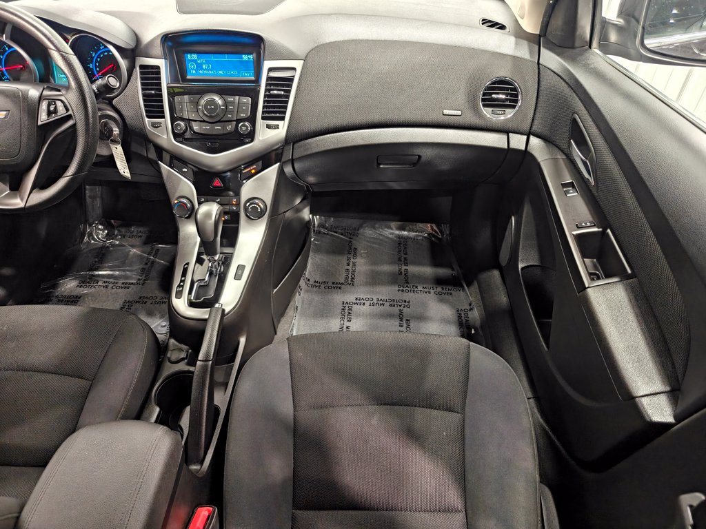 Used 2015 Chevrolet Cruze LT FWD image 26