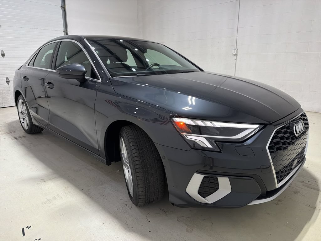 Used 2023 Audi A3 2.0T Premium Plus w/ Premium Plus Package FWD image 3