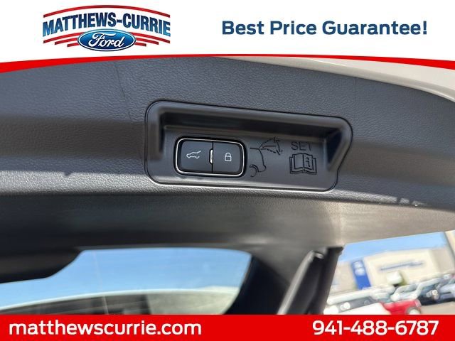 New 2026 Ford Explorer Platinum image 15