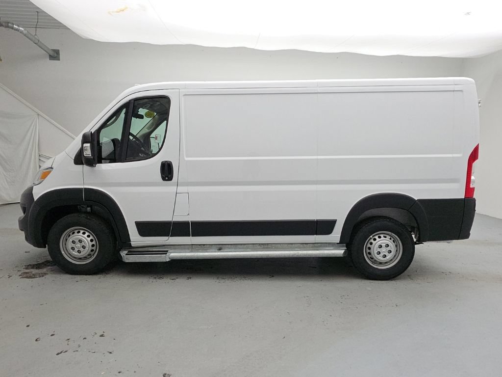 Used 2025 RAM ProMaster 2500 w/ U-Haul Equipment Group FWD image 8