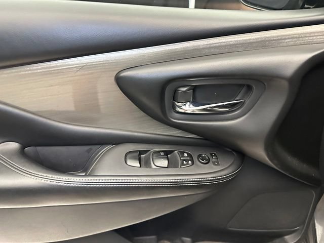 Used 2018 Nissan Murano SV AWD/4WD image 22