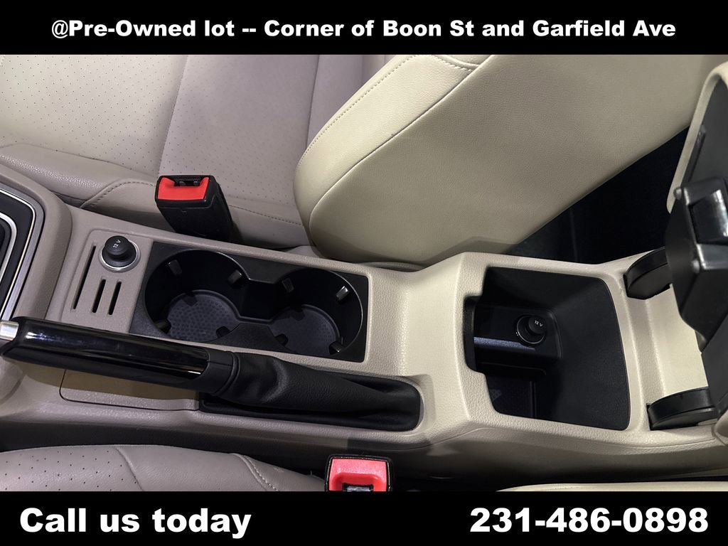 Used 2016 Volkswagen Golf S FWD image 25