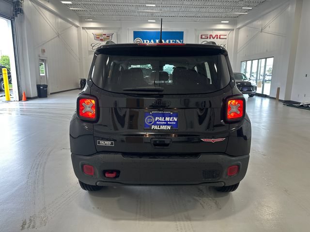 Used 2023 Jeep Renegade Trailhawk AWD/4WD image 6