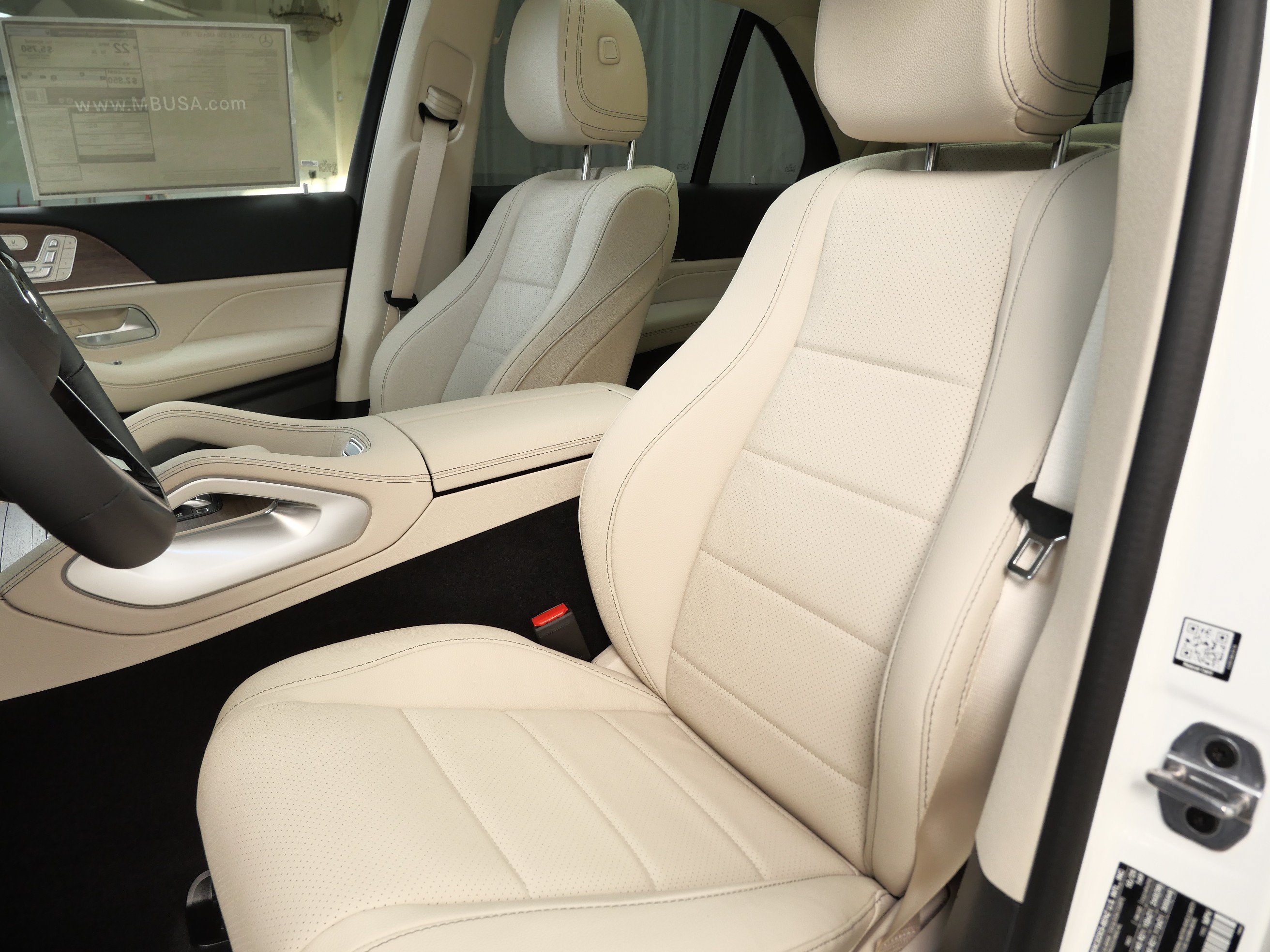 New 2026 Mercedes-Benz GLE 350 4MATIC image 3