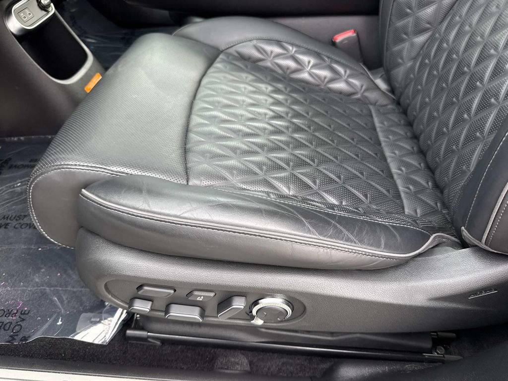 Used 2024 Genesis GV60 Performance AWD/4WD image 31