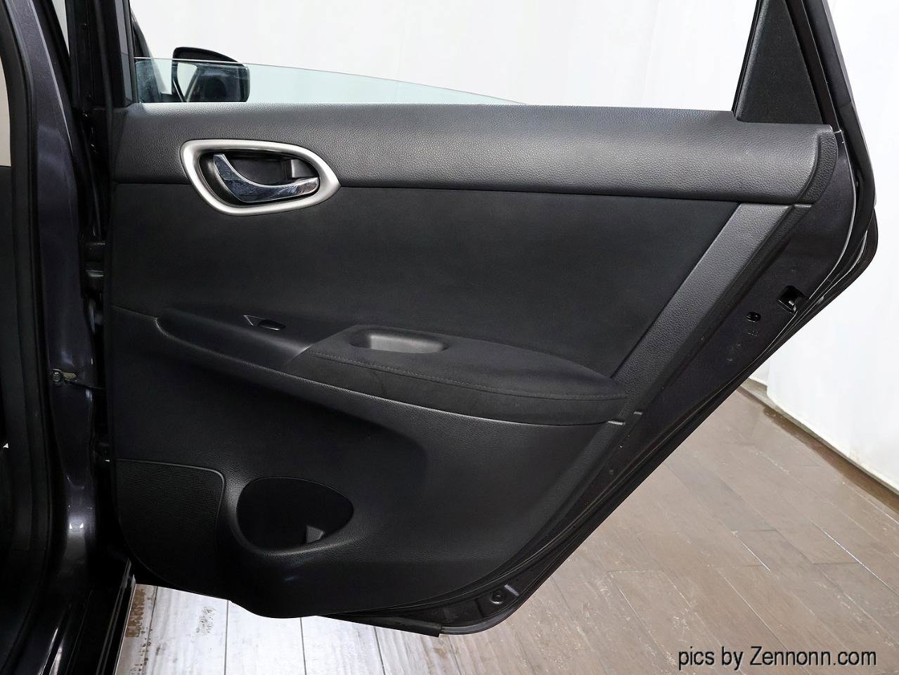 Used 2013 Nissan Sentra SV FWD image 29