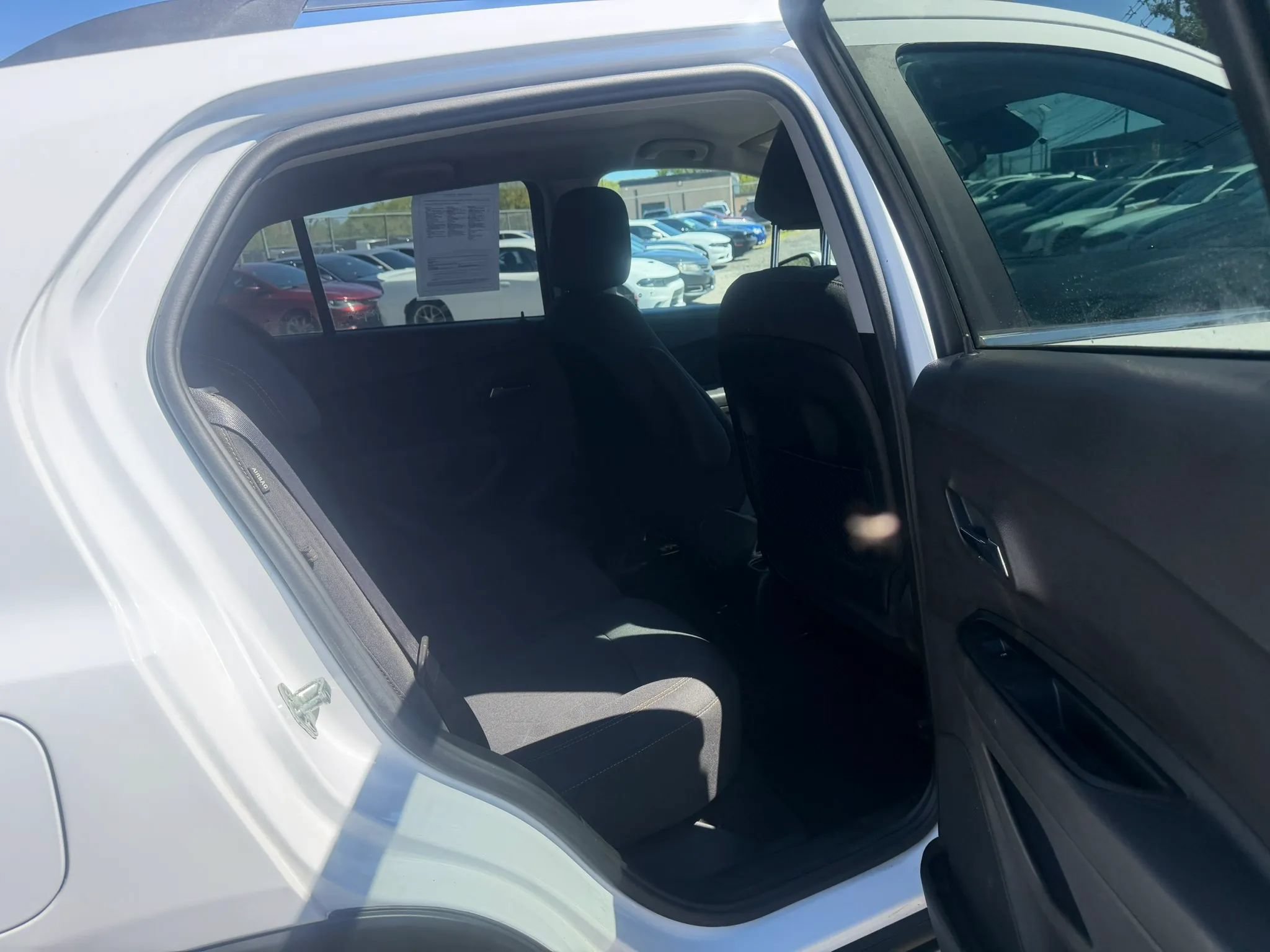 Used 2020 Chevrolet Trax LT AWD/4WD image 27