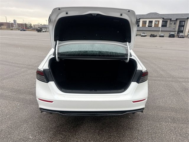 Used 2025 Honda Accord Sport image 30