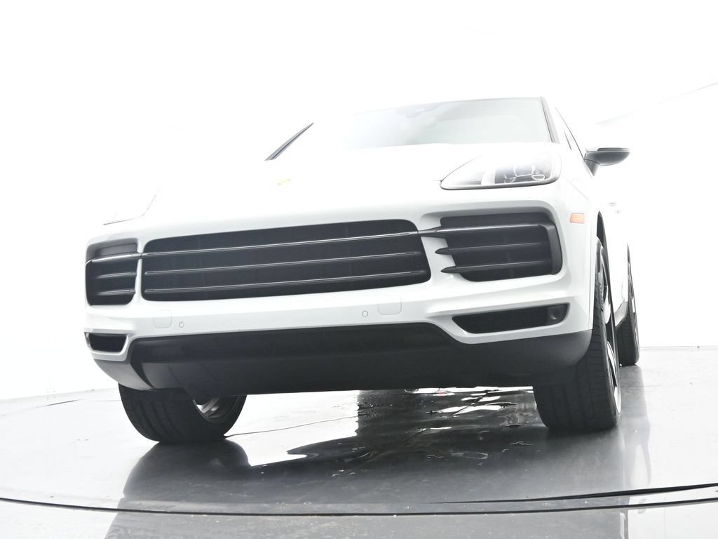 Certified 2023 Porsche Cayenne Platinum Edition AWD/4WD image 56