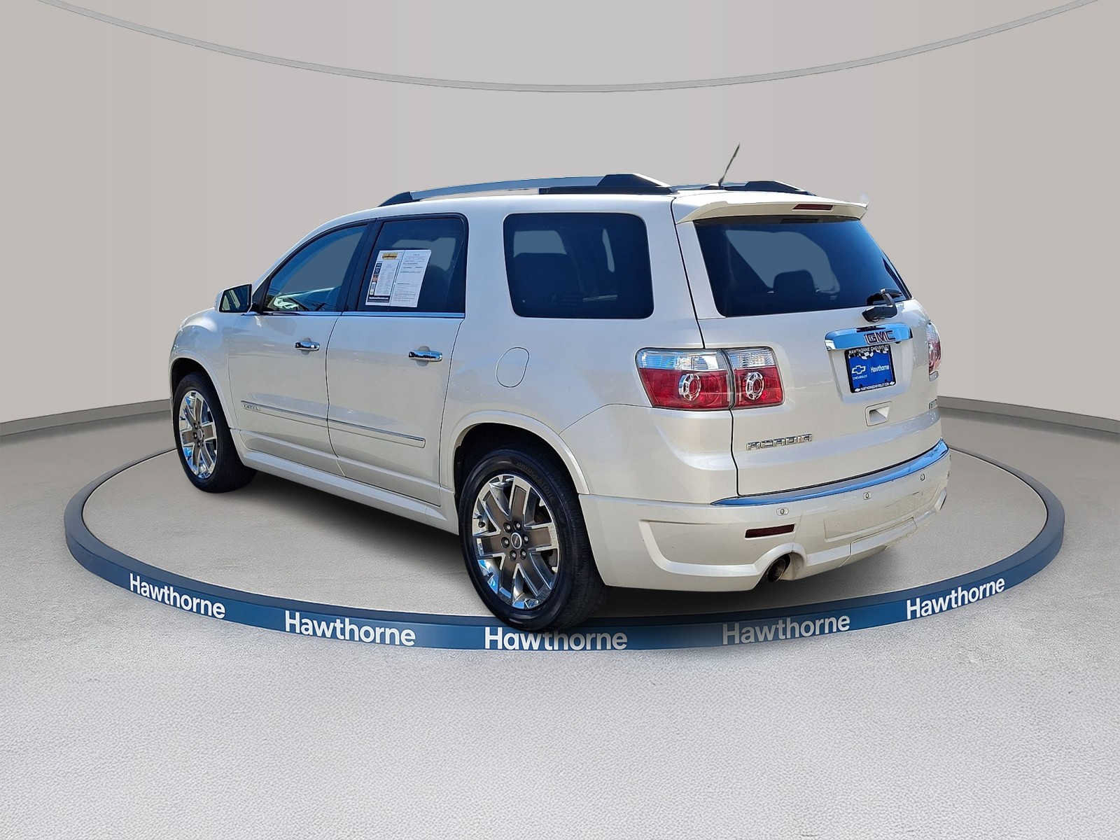 Used 2011 GMC Acadia Denali AWD/4WD image 4