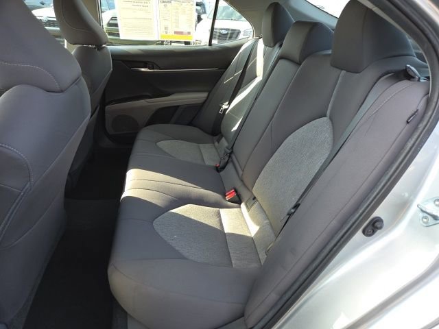 Used 2021 Toyota Camry LE image 11