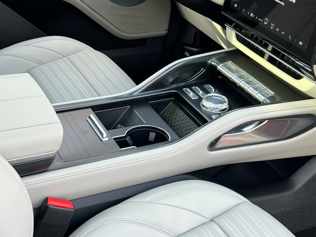 New 2026 Lincoln Nautilus Reserve image 10