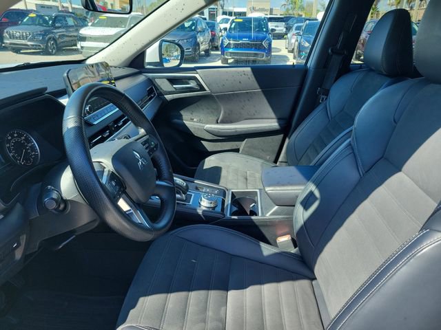 Used 2024 Mitsubishi Outlander SE image 19