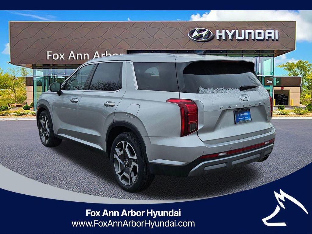 Used 2024 Hyundai Palisade SEL w/ Premium Package AWD/4WD image 3