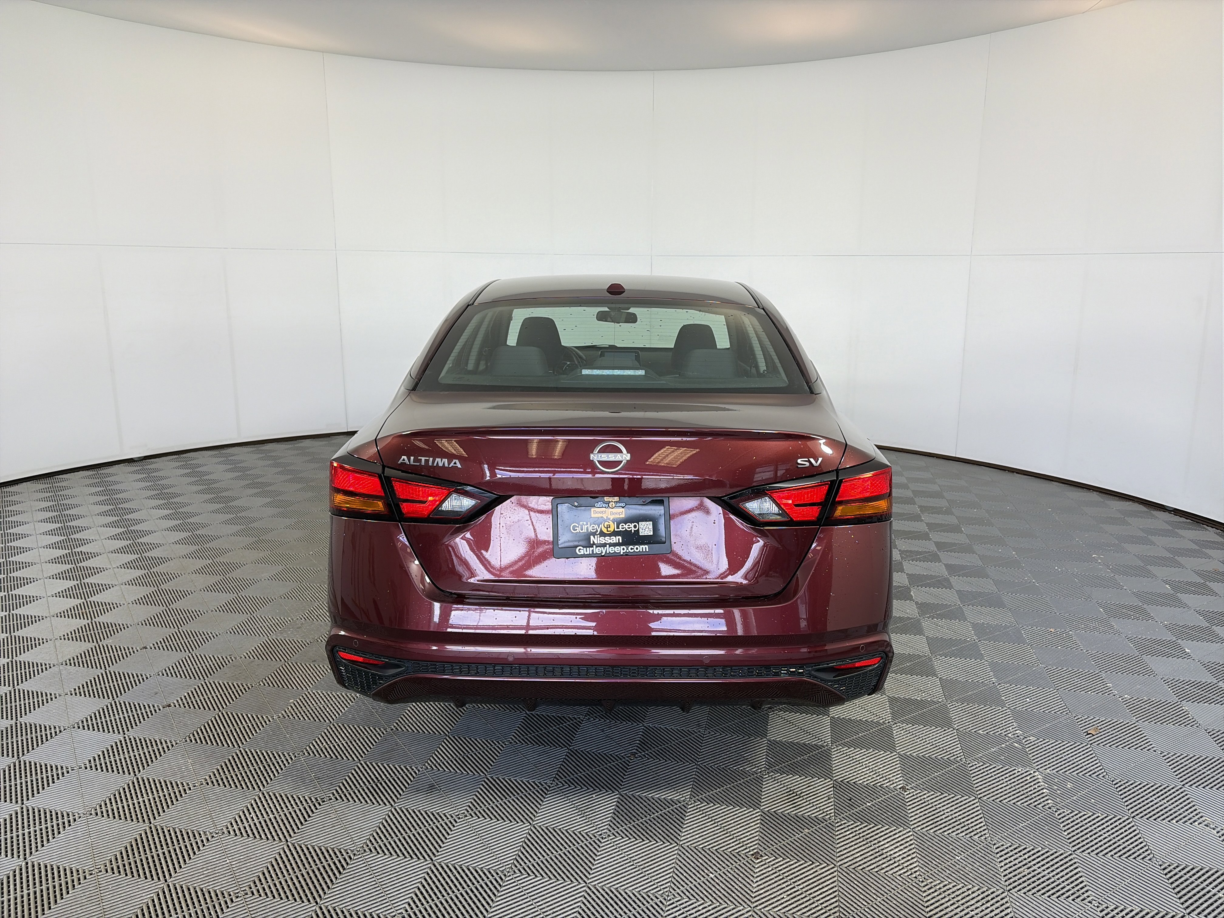Used 2023 Nissan Altima 2.5 SV image 9