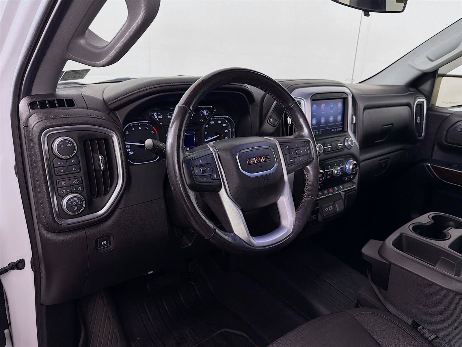 Used 2020 GMC Sierra 1500 SLE w/ SLE Value Package AWD/4WD image 16