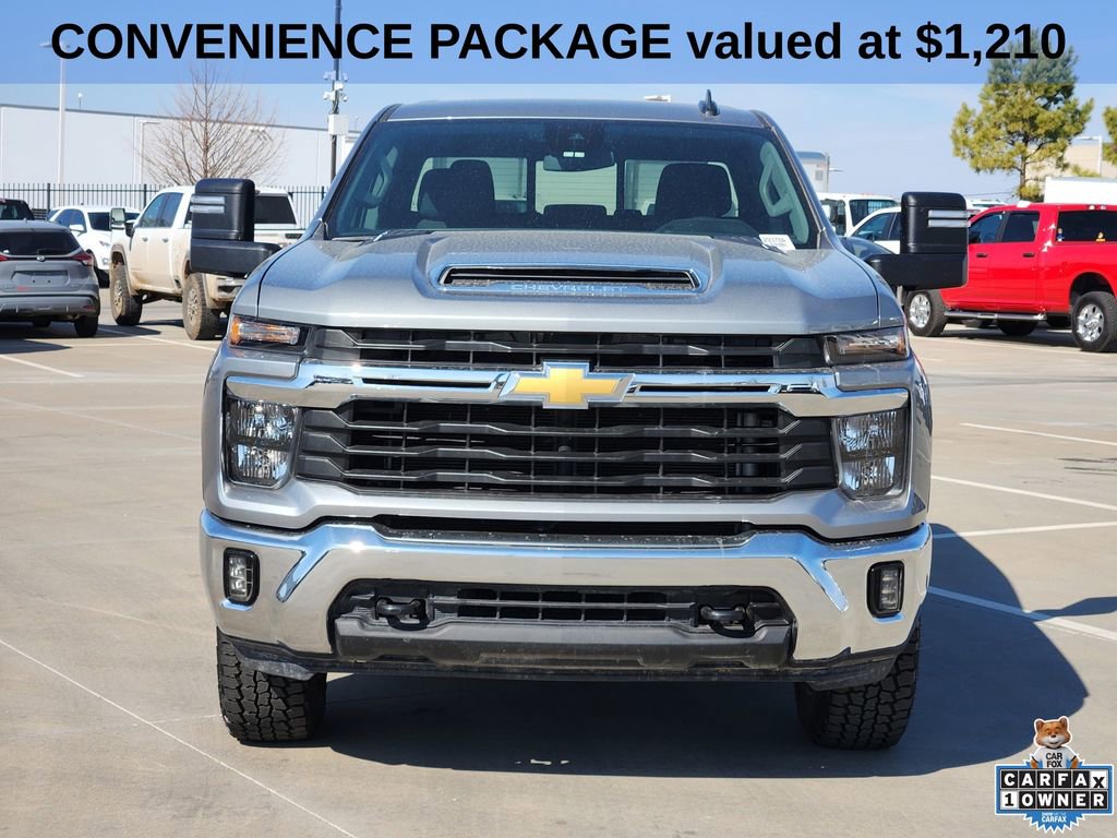 Used 2024 Chevrolet Silverado 3500 LT w/ Convenience Package image 3
