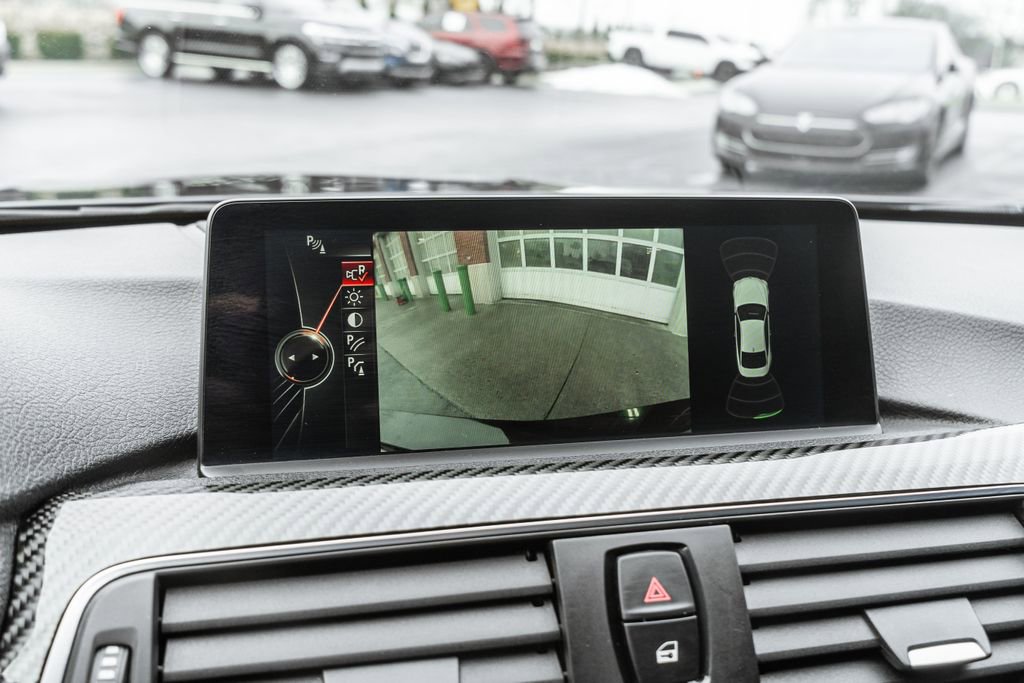 Used 2016 BMW M4 Coupe image 13