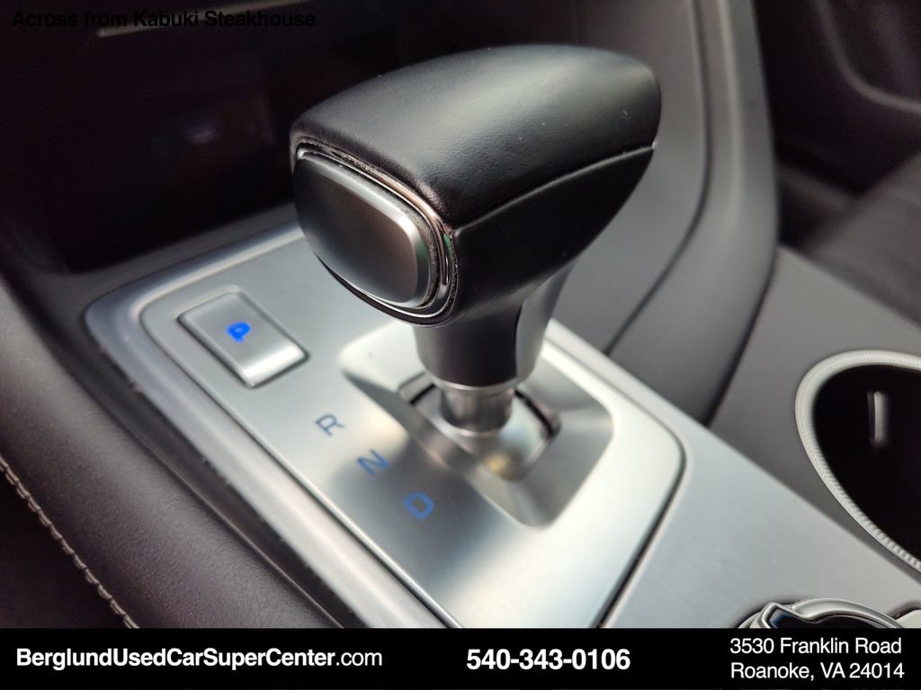 Used 2021 Genesis G70 2.0T w/ Prestige Package AWD/4WD image 32