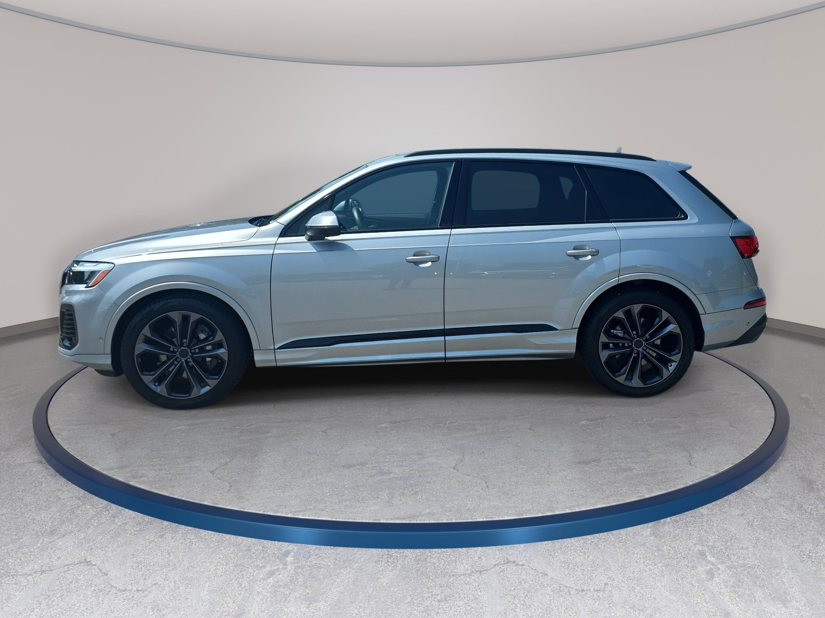 Certified 2026 Audi Q7 3.0T Premium Plus w/ Premium Plus Package AWD/4WD image 5