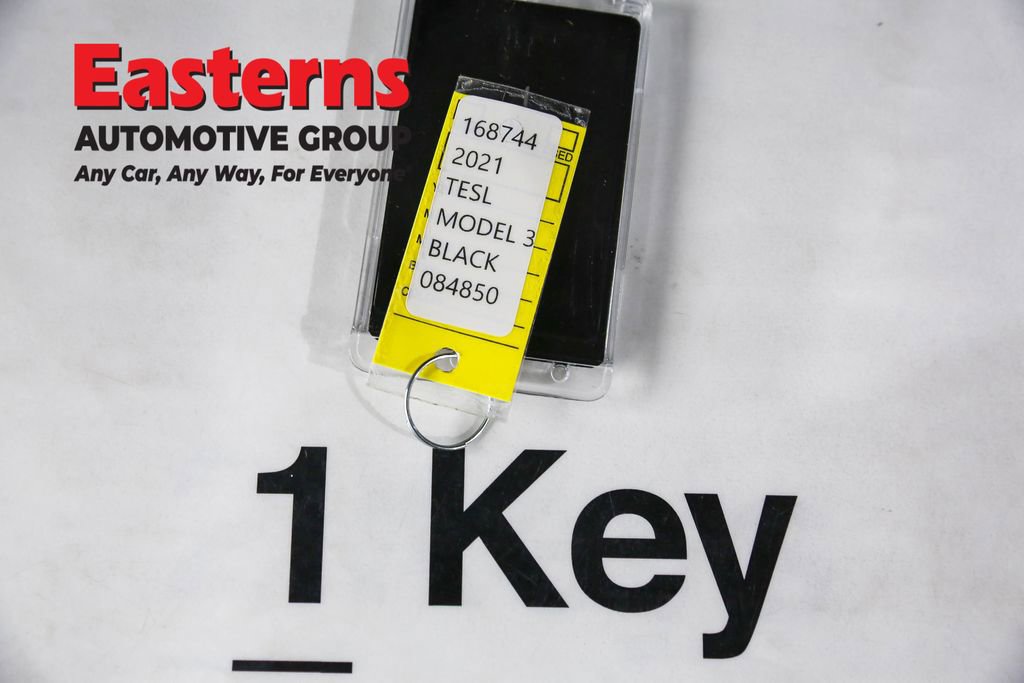 Used 2021 Tesla Model 3 Standard Range Plus image 22