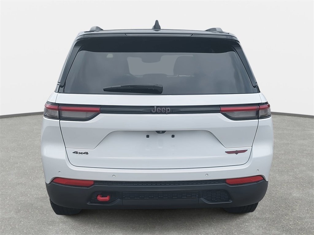 Used 2022 Jeep Grand Cherokee Trailhawk image 6