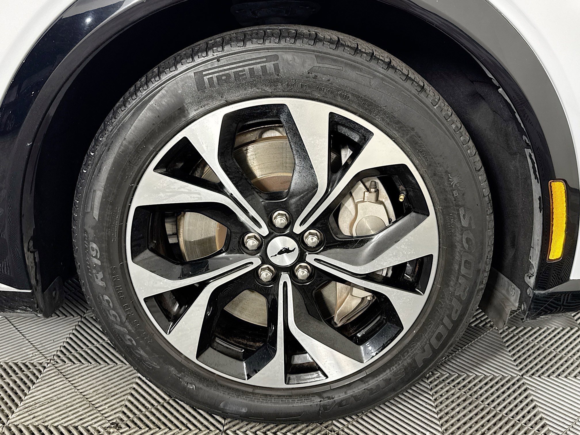 Used 2021 Ford Mustang Mach-E Premium image 31