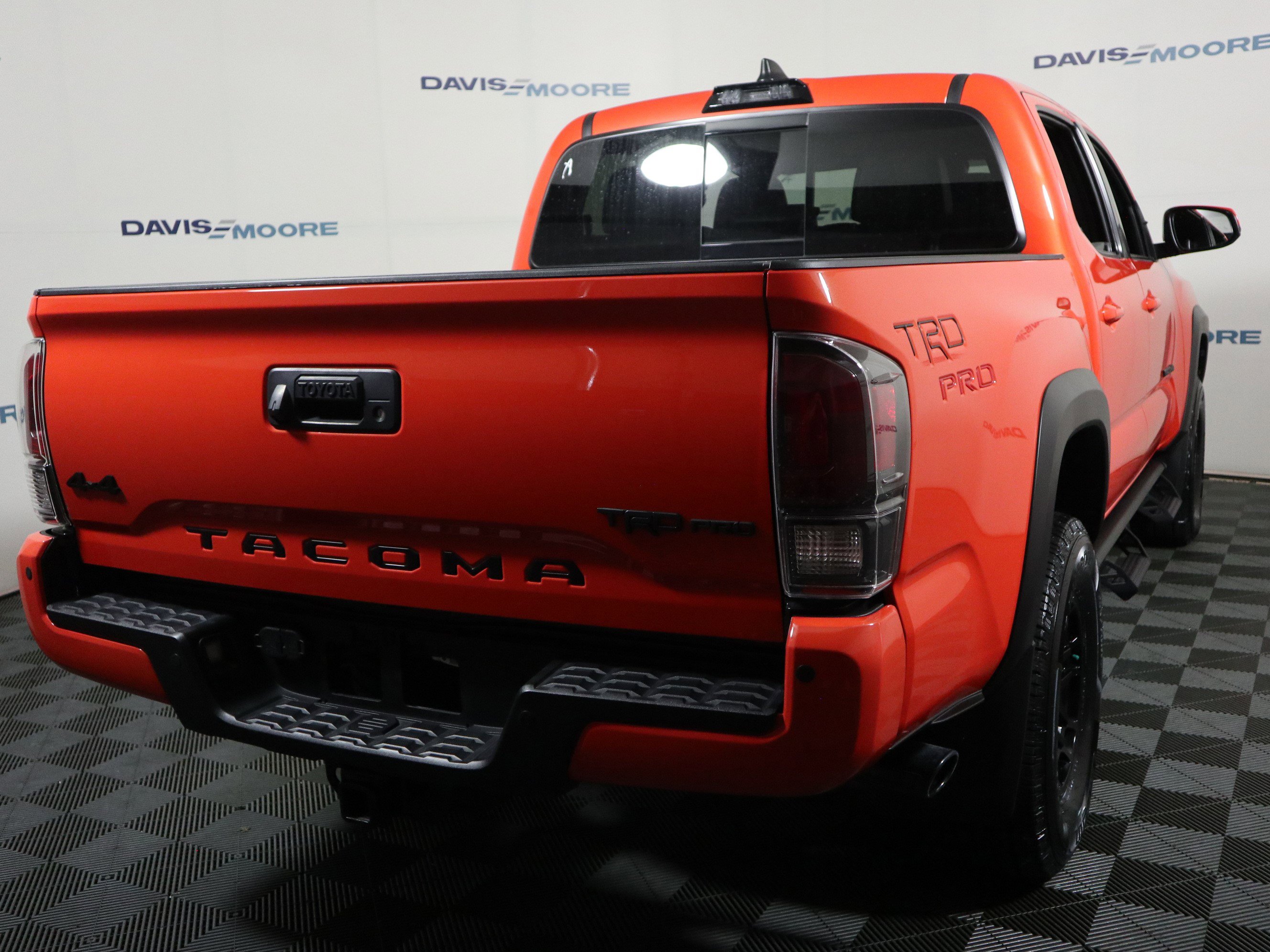 Used 2023 Toyota Tacoma TRD Pro AWD/4WD image 6