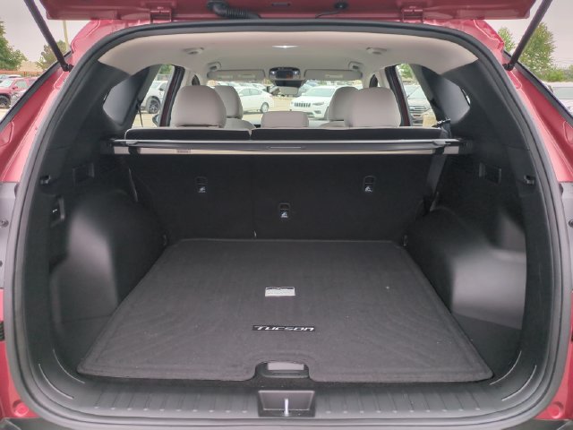 Certified 2025 Hyundai Tucson SE FWD image 16