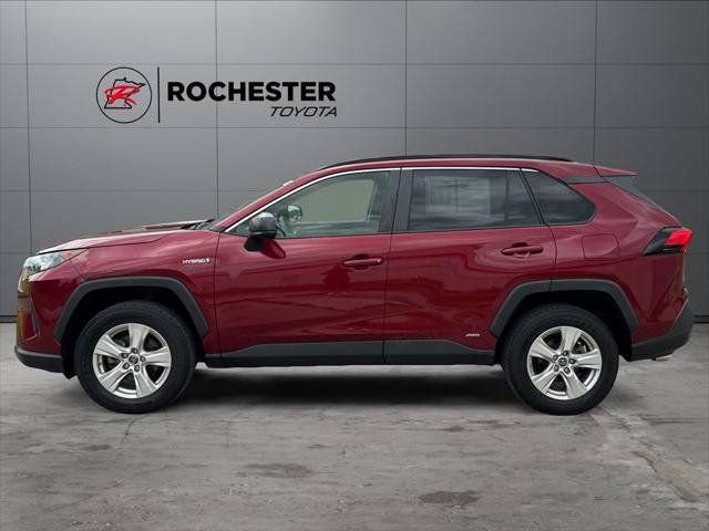 Certified 2019 Toyota RAV4 LE w/ Carpet Mat Package AWD/4WD image 32