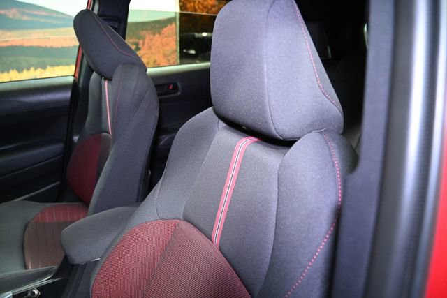 Used 2024 Toyota Corolla Cross AWD Hybrid w/ Moonroof Package image 23