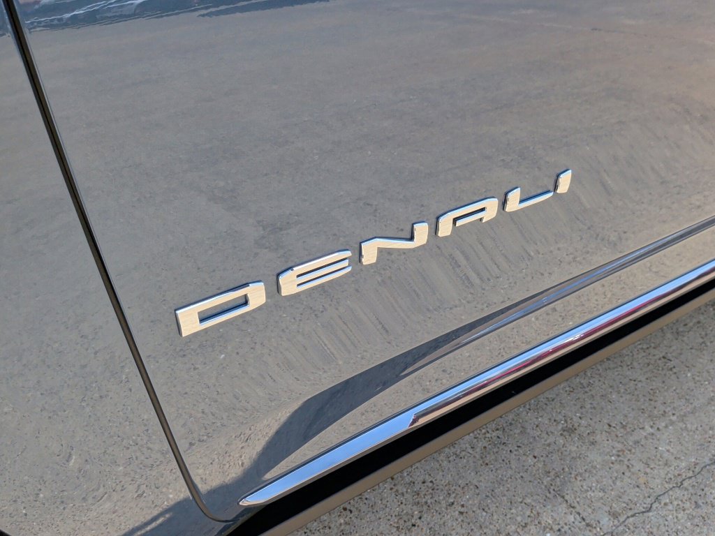 New 2026 GMC Yukon Denali Ultimate AWD/4WD image 49