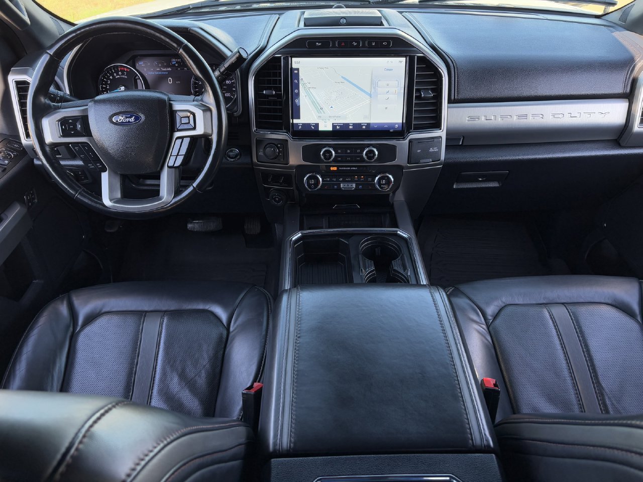 Used 2022 Ford F350 Platinum w/ FX4 Off-Road Package AWD/4WD image 12