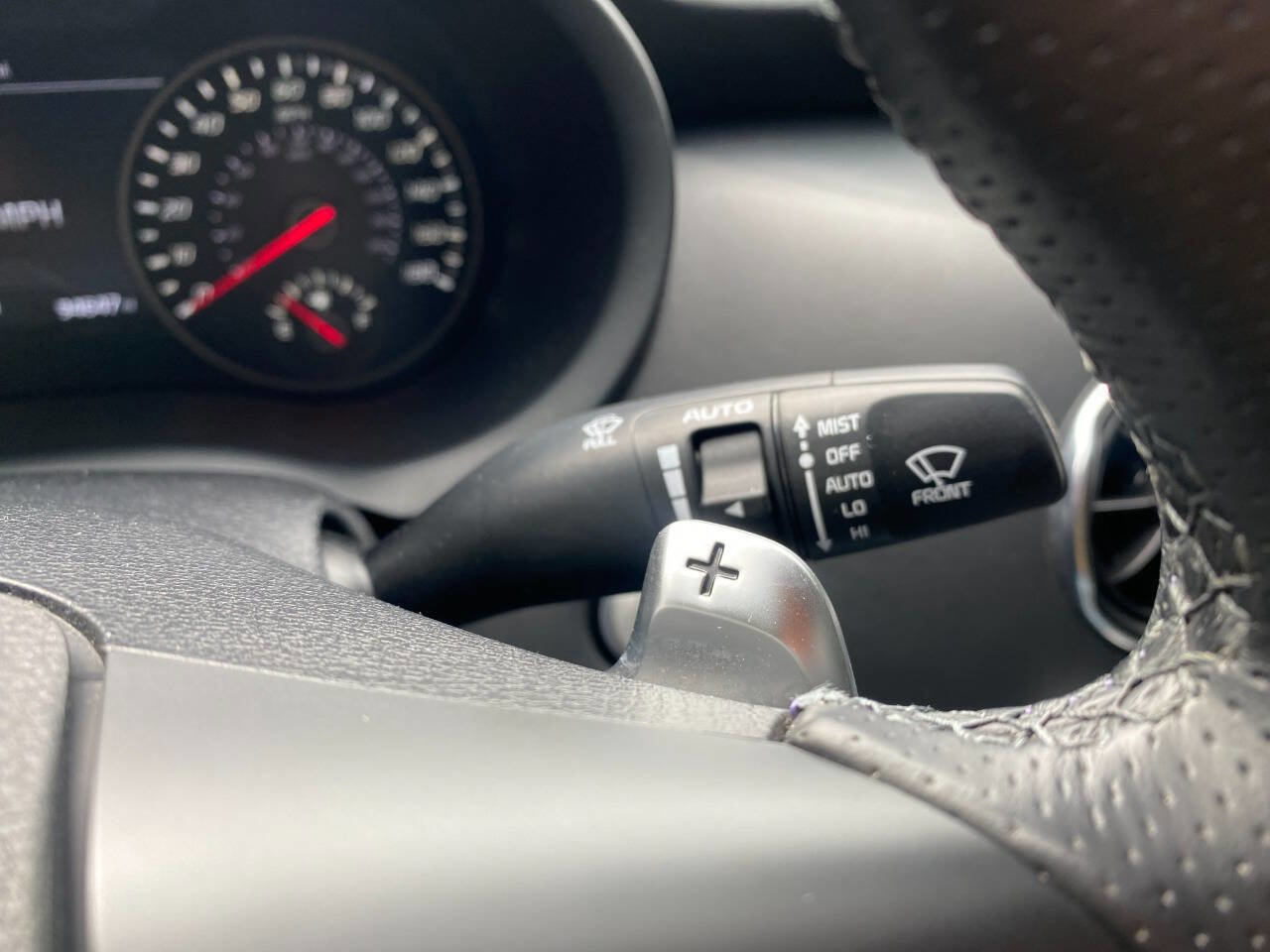 Used 2020 Kia Stinger GT1 AWD/4WD image 27