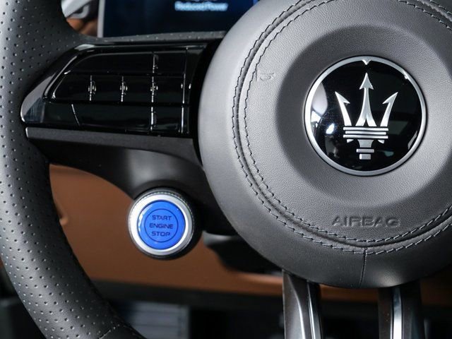 New 2025 Maserati Grecale GT AWD/4WD image 11