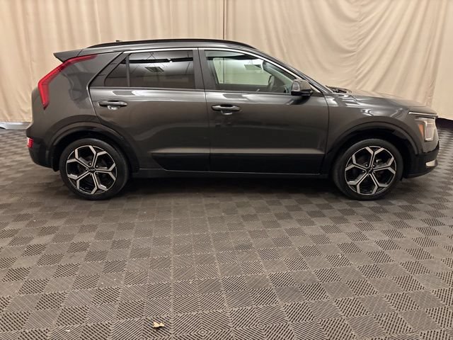 Certified 2023 Kia Niro EX Touring FWD image 4