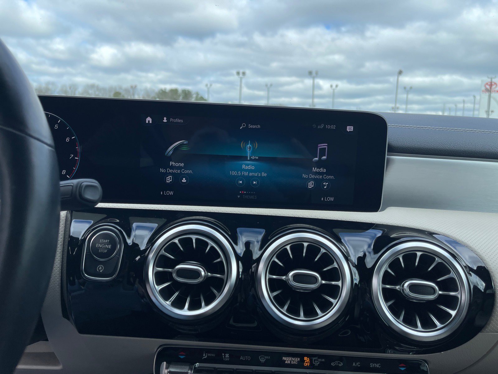 Used 2020 Mercedes-Benz CLA 250 4MATIC w/ Premium Package image 5