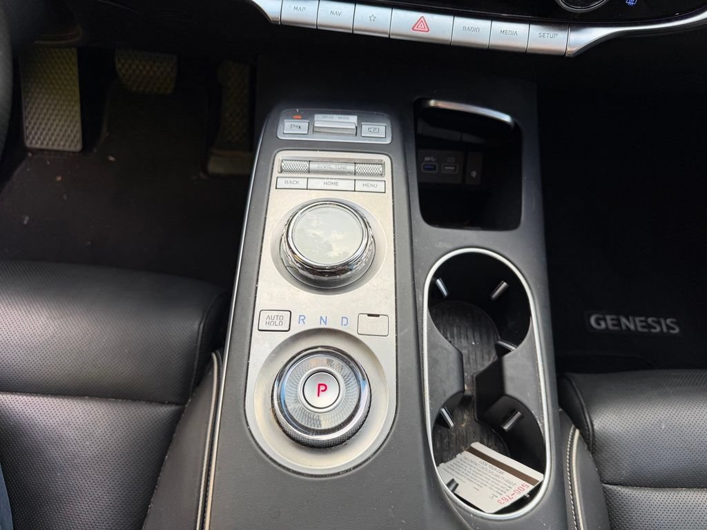 Used 2023 Genesis Electrified GV70 AWD/4WD image 16
