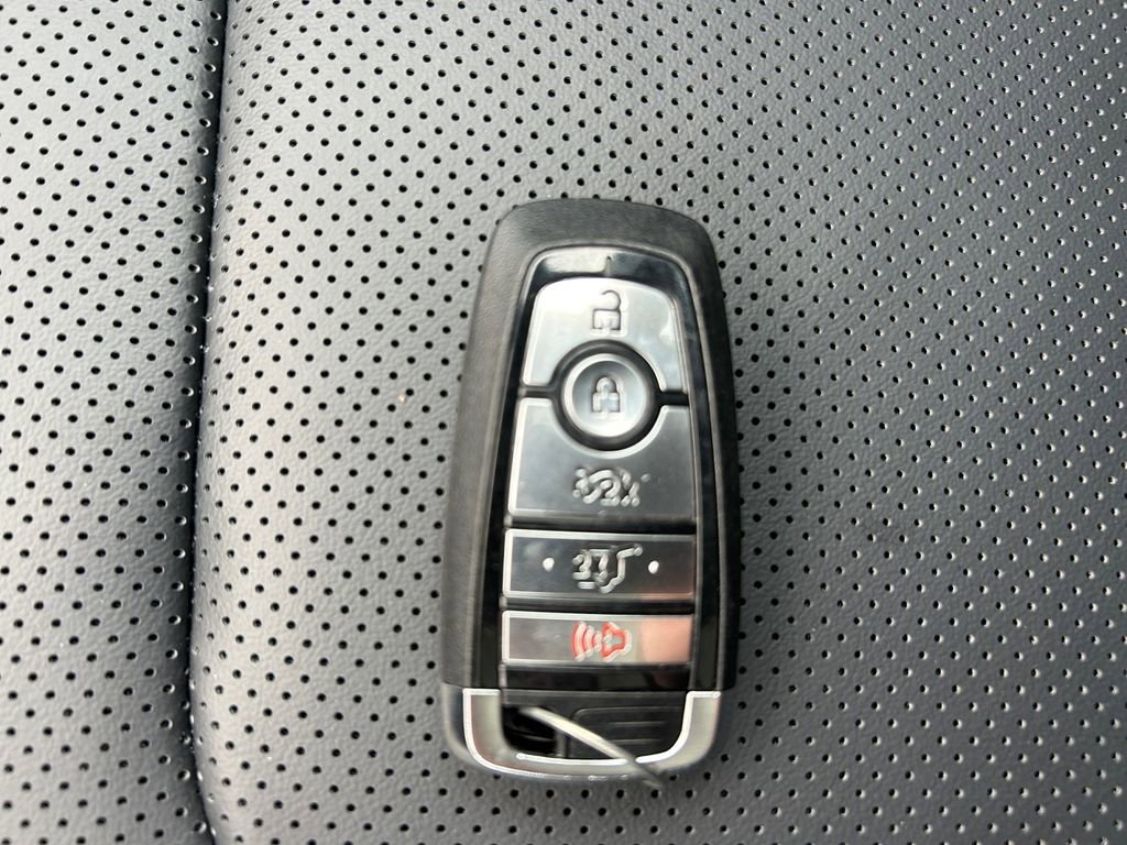 Used 2025 Ford Mustang Mach-E Premium w/ Interior Protection Package AWD/4WD image 32