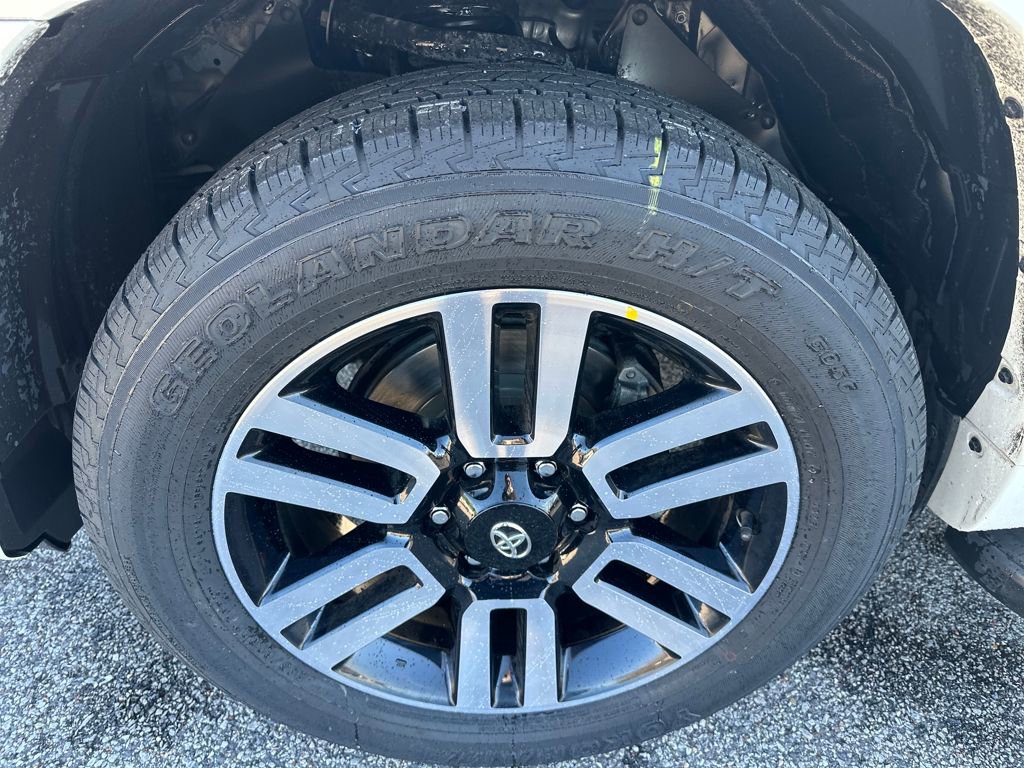 Used 2023 Toyota 4Runner Limited image 15