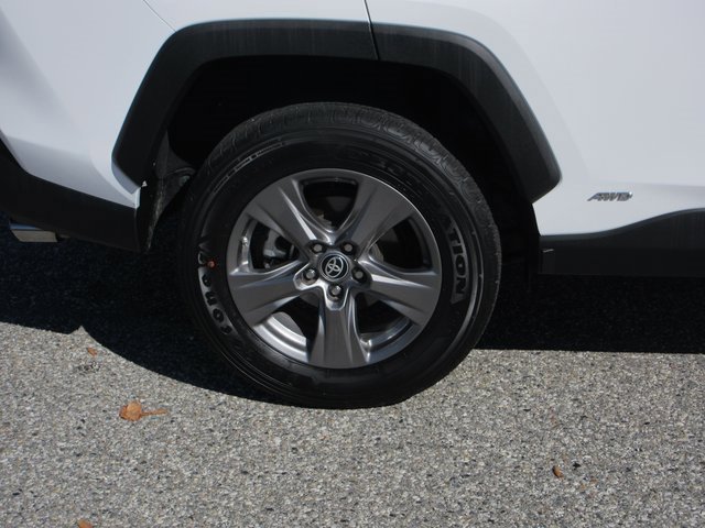 Used 2024 Toyota RAV4 LE image 4