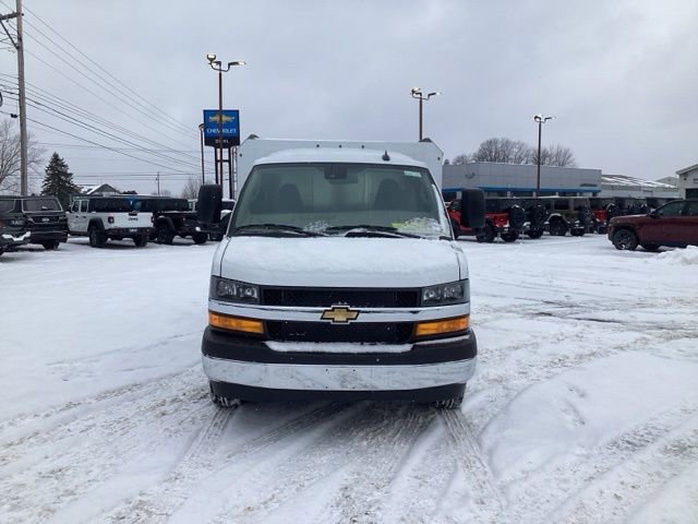 New 2026 Chevrolet Express 3500 w/ Power Convenience Package image 2