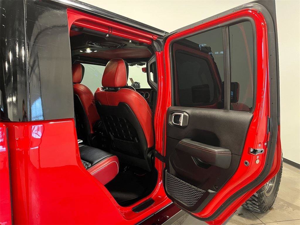 Used 2020 Jeep Gladiator Rubicon image 34