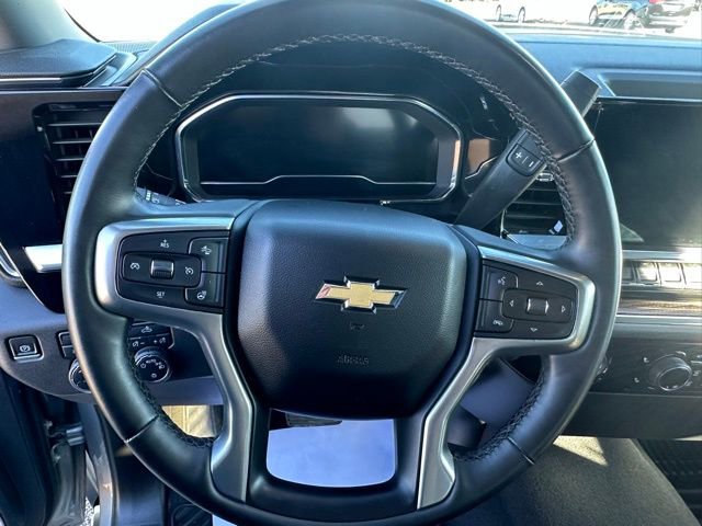 Used 2023 Chevrolet Silverado 1500 LT image 38